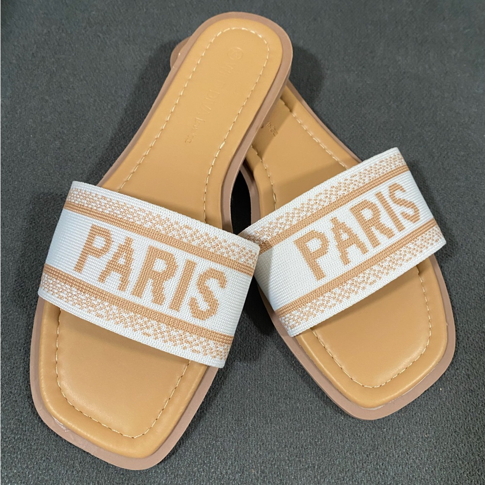 ⭐️NEW Wild Diva Lounge Flat Sandals for Women Comfortable Slip On Slide Sandals - Picture 4 of 15